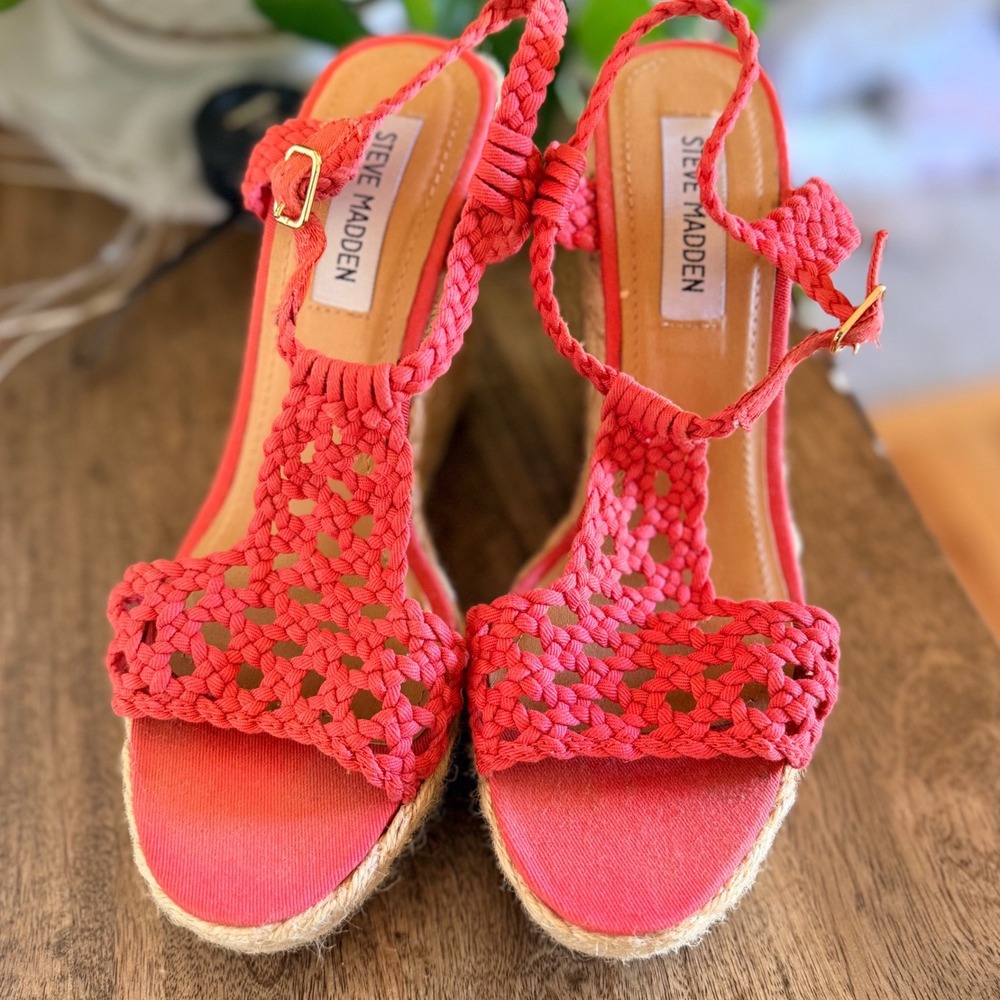 Steve Madden Manngo Wedge Sandal Womens 8 Coral Red Macrame Espadrille Boho Heel